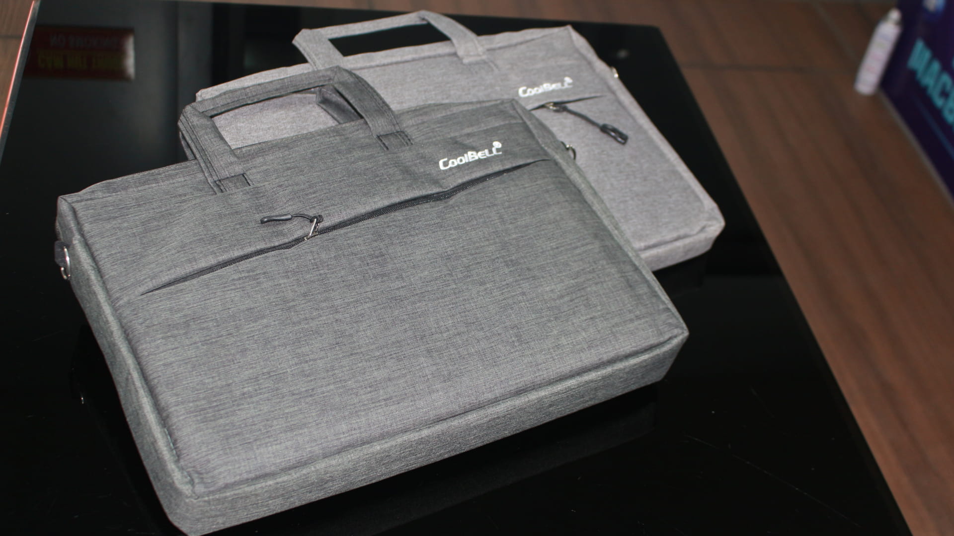 Cặp chống sốc laptop