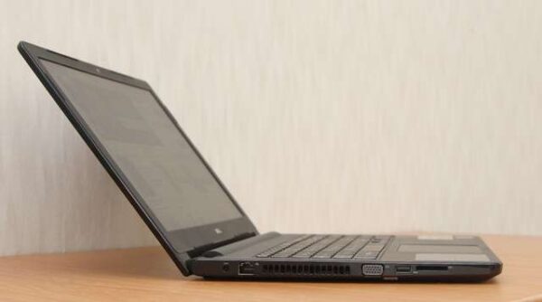 Laptop Dell Vostro 3558 i5-5200U/Ram 8GB/SSD 128GB/15.6