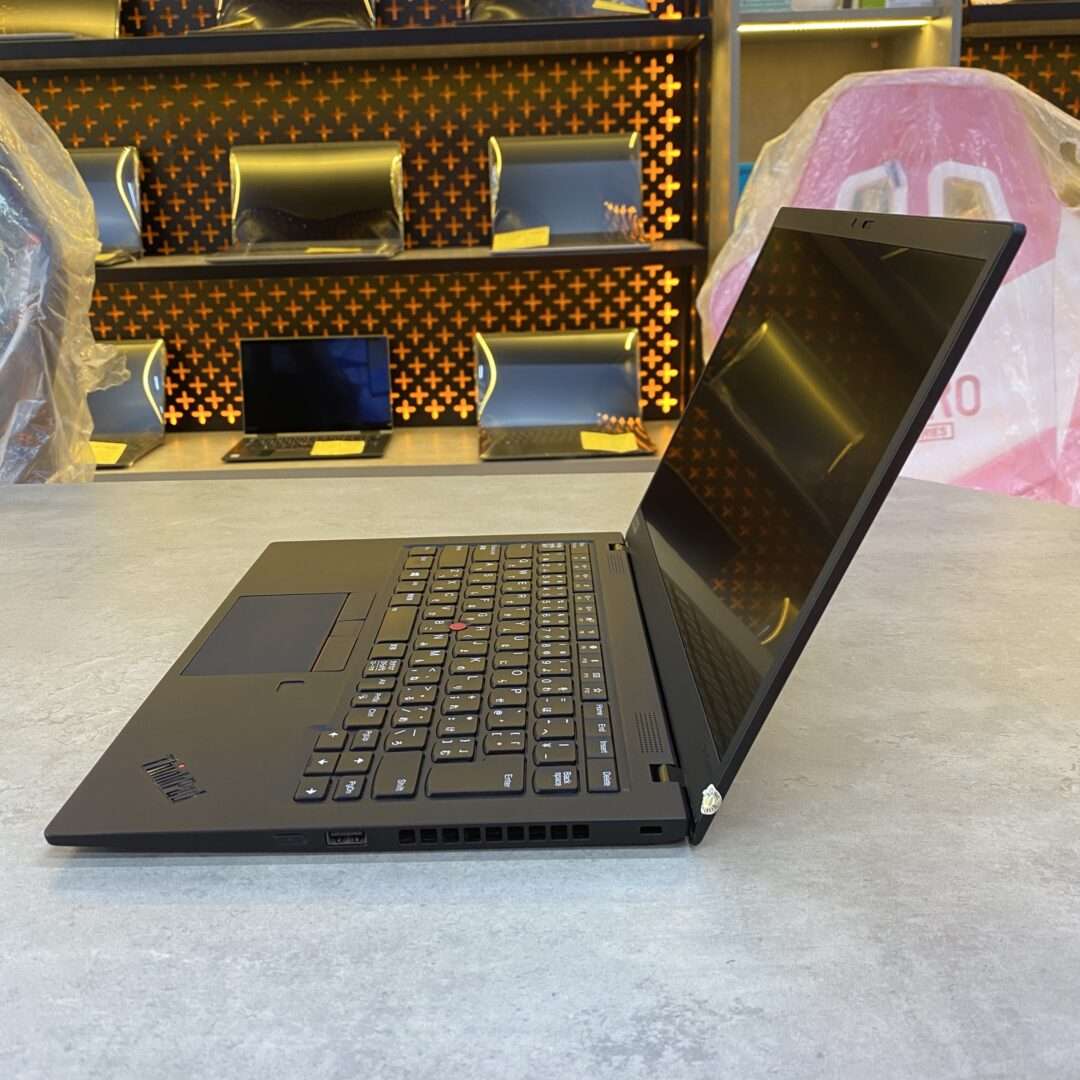 Thinkpad x1 carbon gen 7 (3)