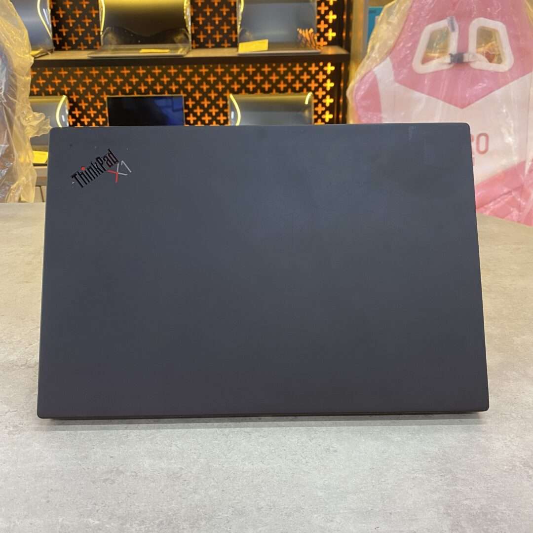 Thinkpad x1 carbon gen 7 (4)