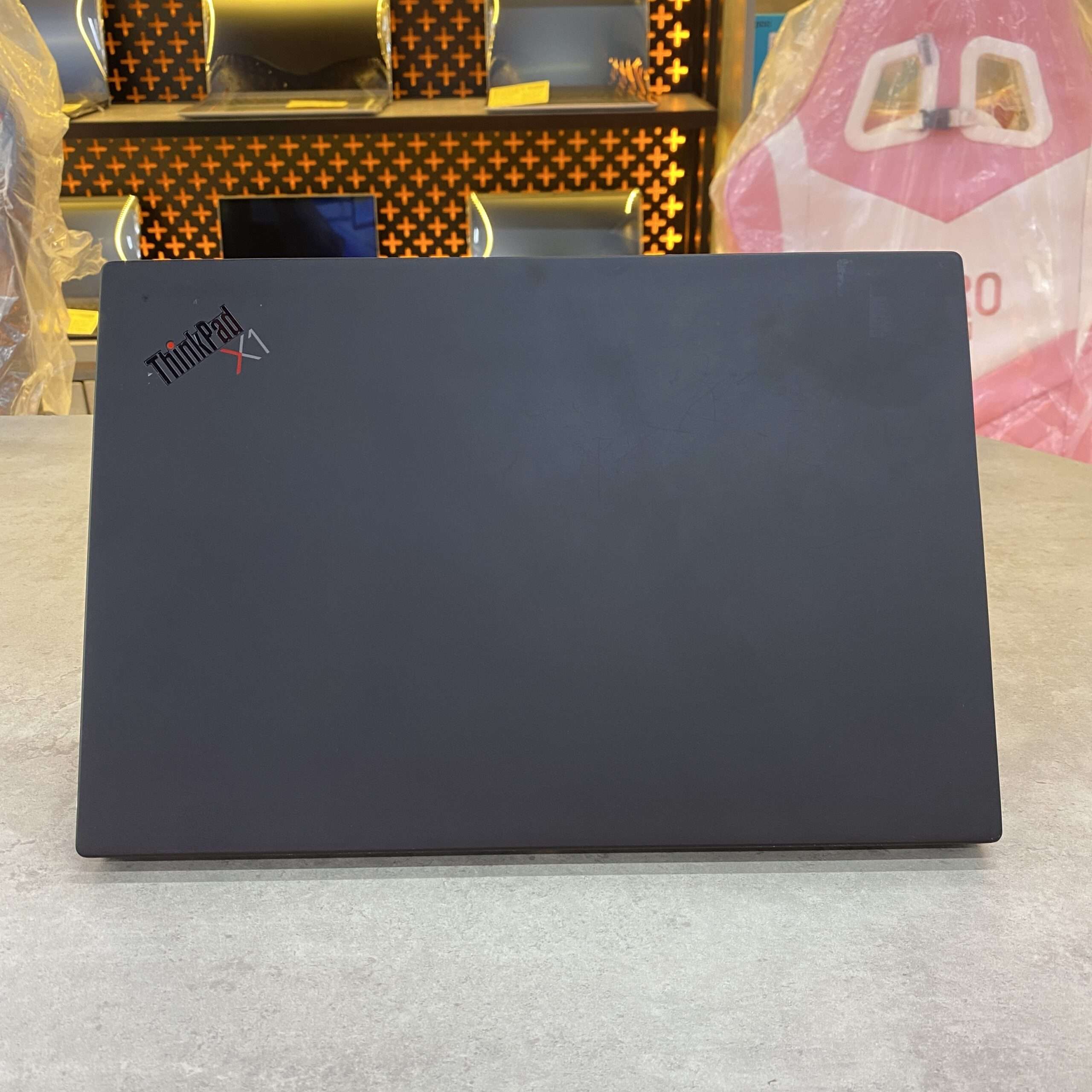 Thinkpad x1 carbon gen 7 (4)