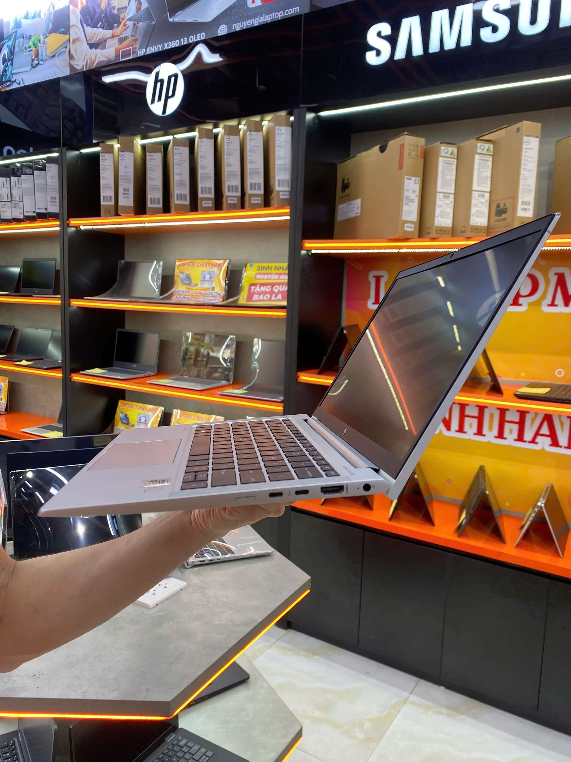 Hp elitebook 830 g7 (1)