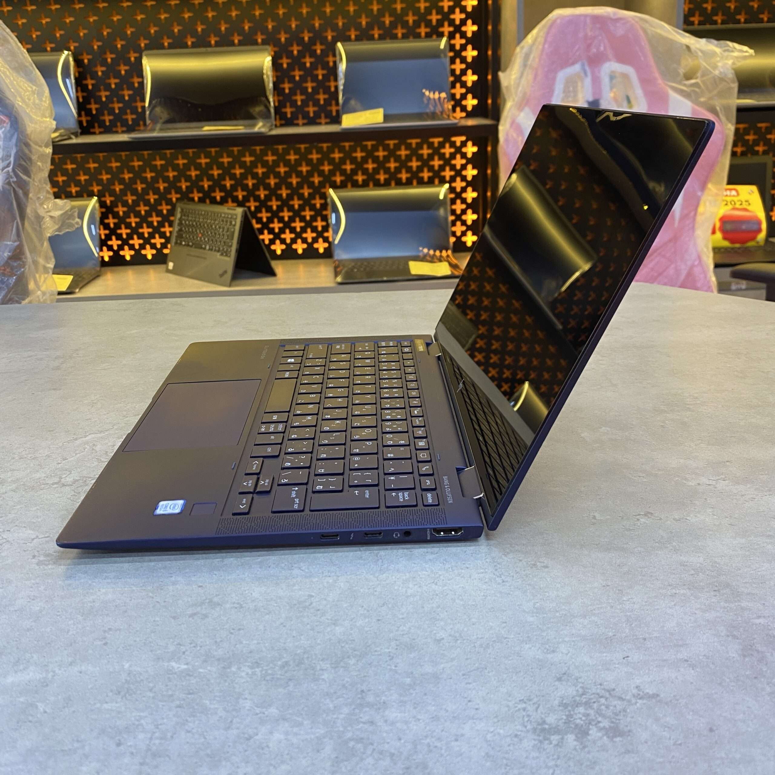 Hp elitebook dragonfly (3)