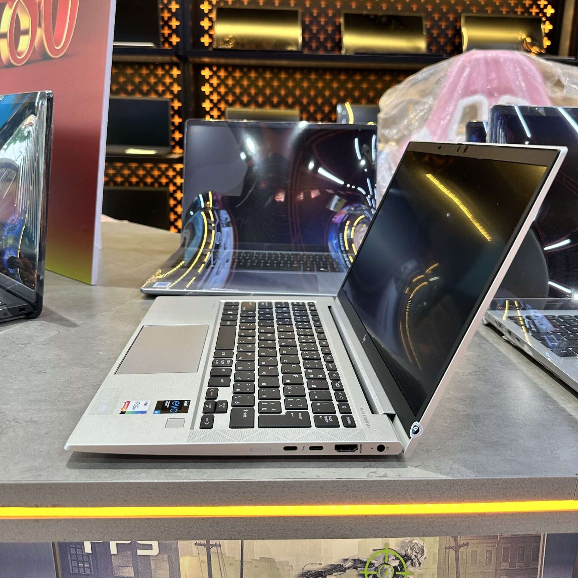 Hp elitebook 830 g8 (3)